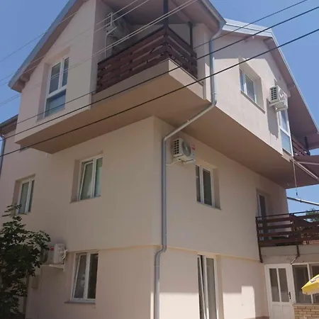 Ata Apartment *